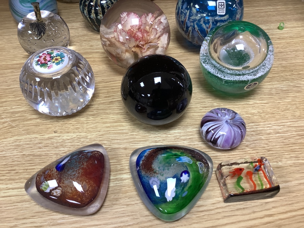 A quantity of paperweights, Studio glass, etc.